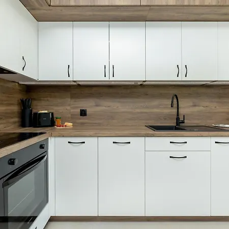 Apartman Duzy Z Parkingiem I Balkonem W Kolobrzegu By Renters *