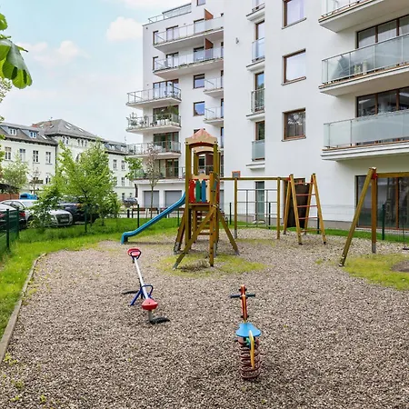 Apartman Duzy Z Parkingiem I Balkonem W Kolobrzegu By Renters Kołobrzeg