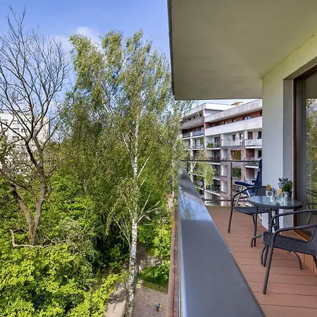 Apartman Duzy Z Parkingiem I Balkonem W Kolobrzegu By Renters